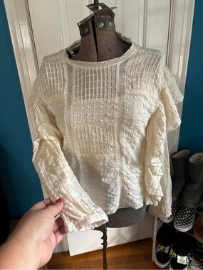 Treasure & Bond Cream Textured Lace-Inset Long Sleeve Blouse
